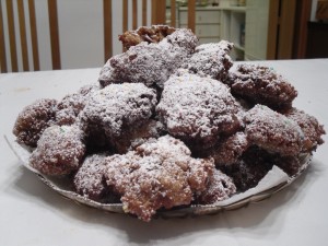 fritelle di carnevale natalizie